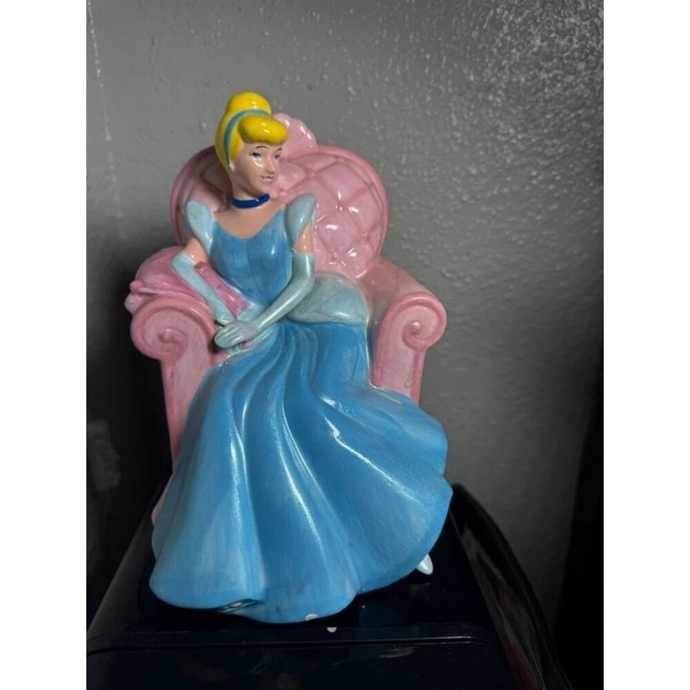 Disney Cinderella Ceramic Coin Bank Kreisler vintage Pink Chair Armchair